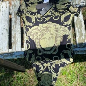 BODY SUIT FOR SALE ONLY NOT PANTS